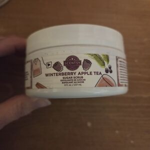 Scentsy Winterberry Apple Tea Sugar Scrub — White